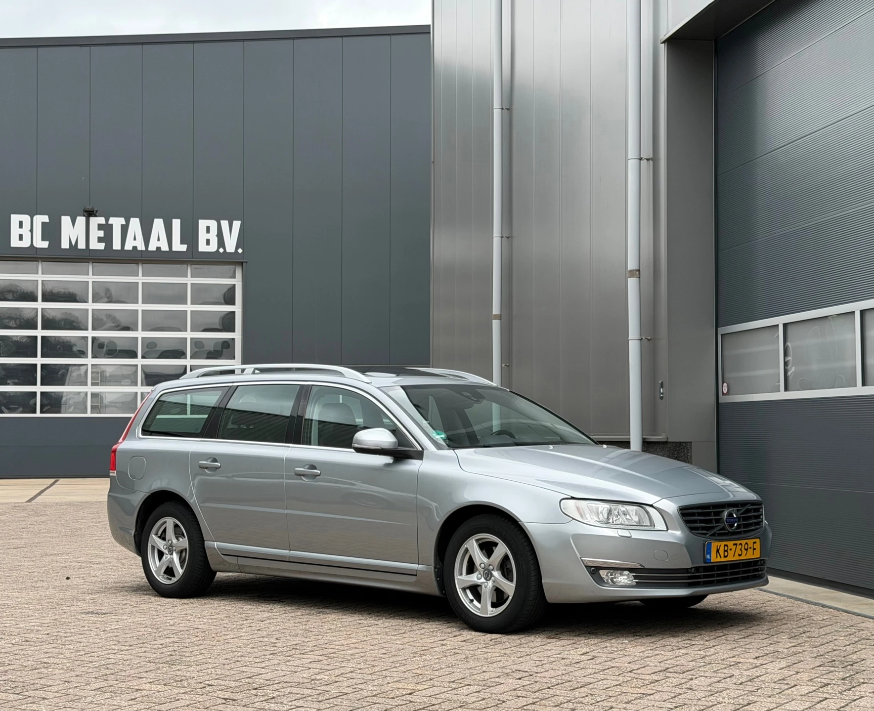 Volvo V70 2016 - 2.0 D4 Polar+ bj.2016 Autom|Navi|Leder|Trekh|Nap. afbeelding 7