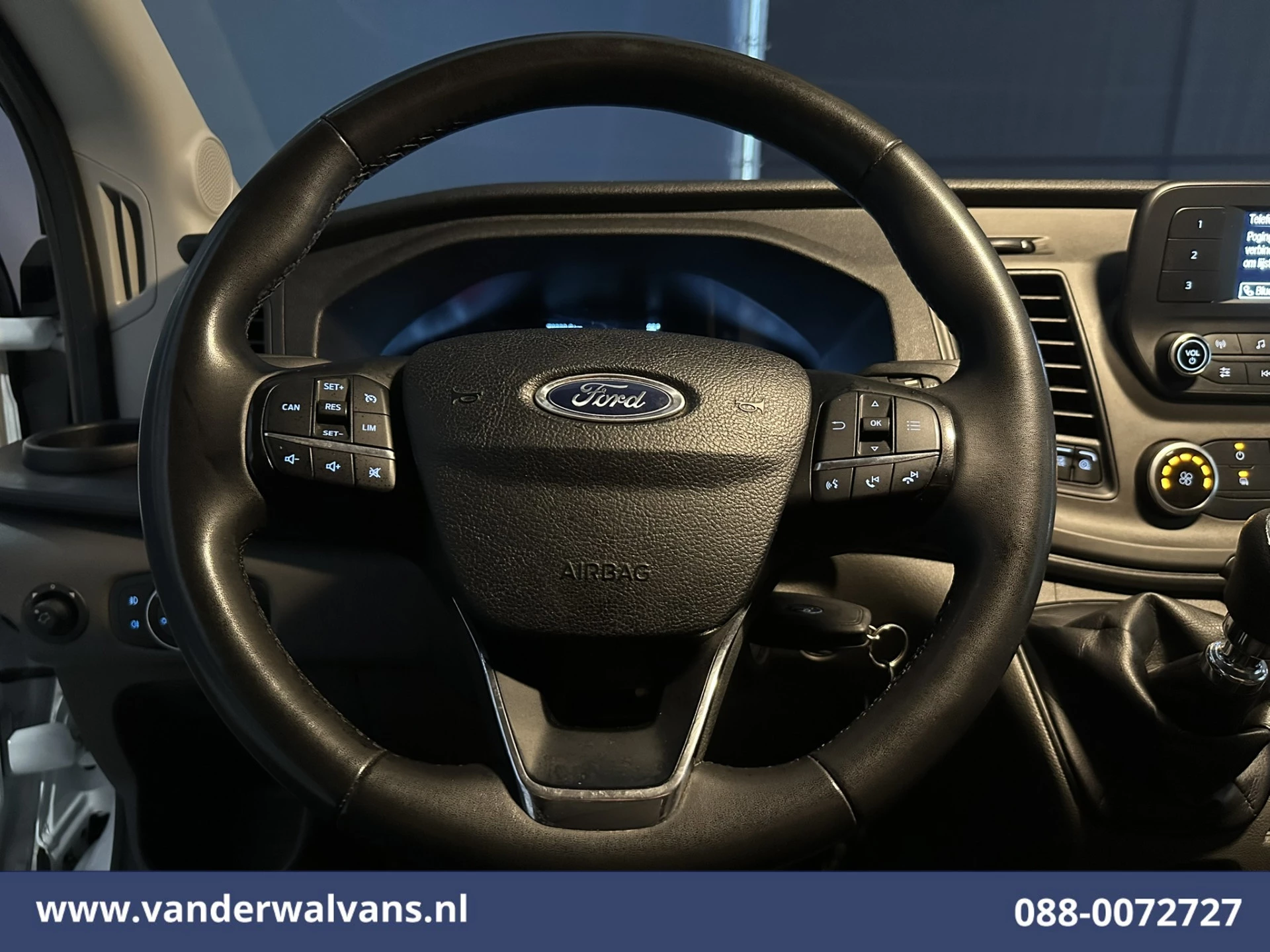 Ford Transit 2024 - 2.0 TDCI 131pk L4H3 Jumbo Euro6 Airco | Camera | Cruisecontrol | Verwarmde voorruit imagen 3