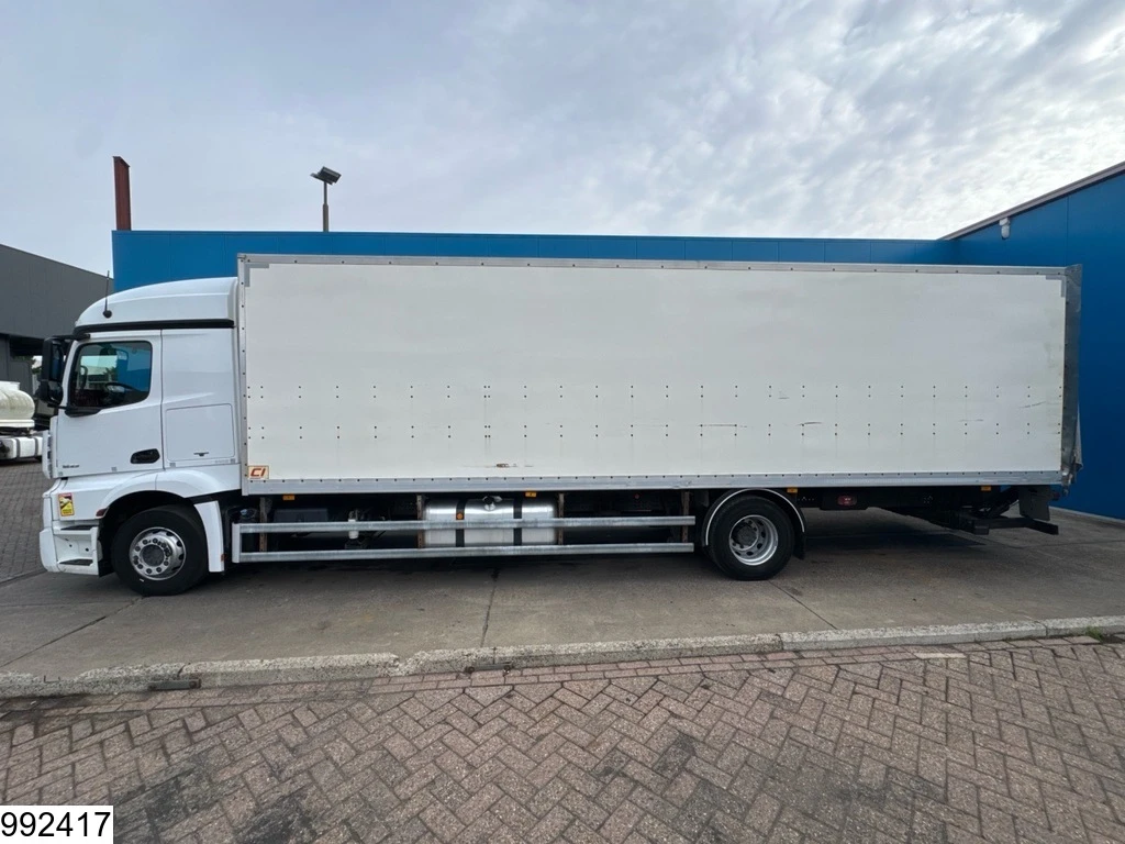 Mercedes-Benz Actros 2018 - 1833 EURO 6, Palfinger afbeelding 13