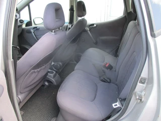 Mercedes-Benz A-Class 1999 - A160 Elegance , Manual obrazek 11