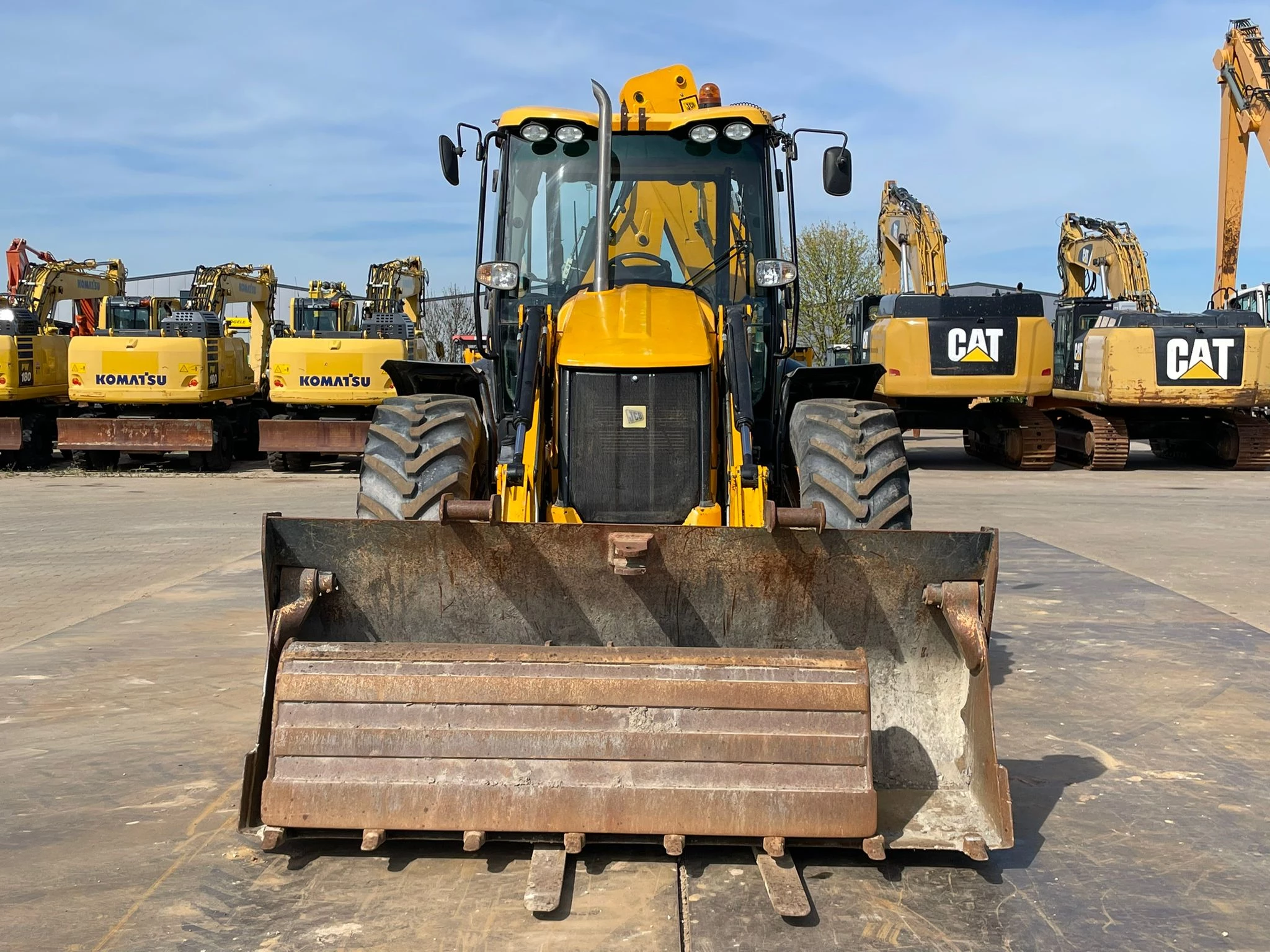 JCB 4CX 2015 obrázek 12