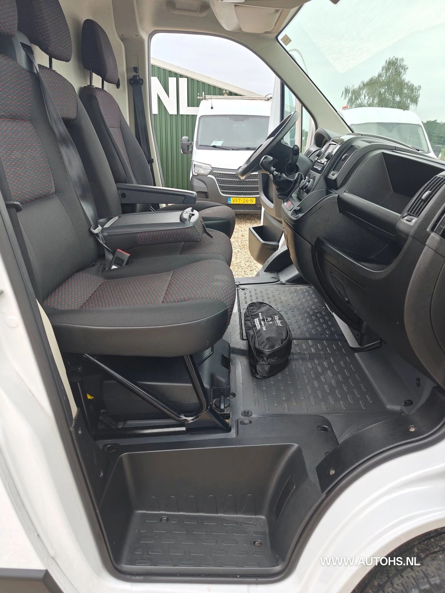 Citroën Jumper 2022 - 2.2 BlueHDi 120 L1H1 Club , lage km , Apk juni 2027 , Euro 6 , 1e Eig. Mooie bus. image 20