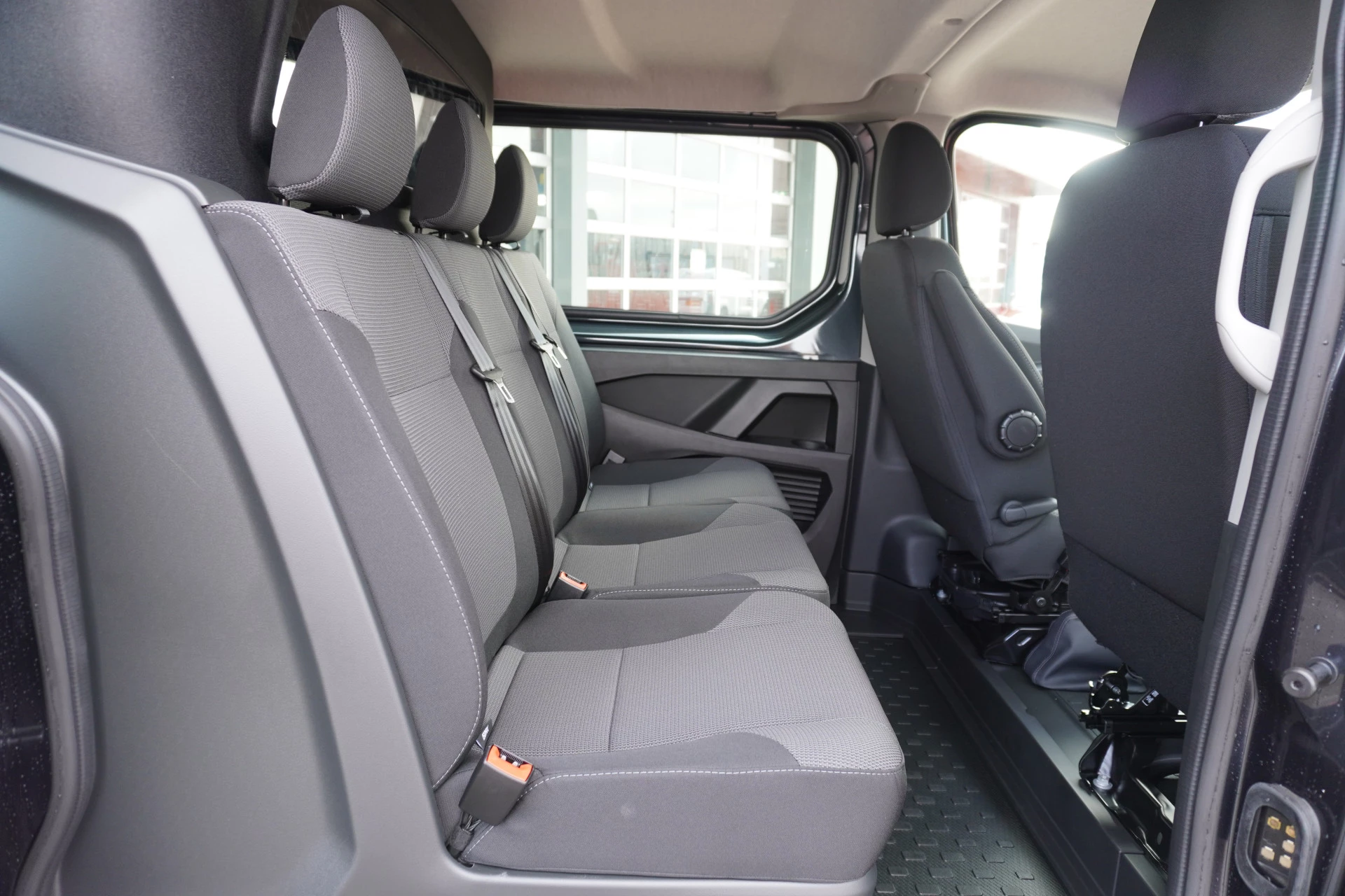 Renault Trafic 2024 - 2.0 Blue dCi 130PK T29 L2H1 Advance Dubbelcabine Blackout pakket Bild 29