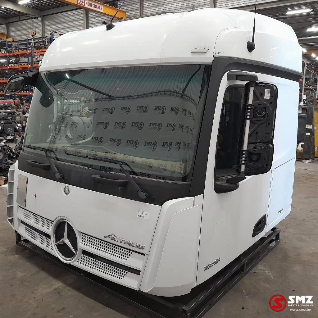 Mercedes-Benz 2015 - Occ cabine Mercedes obrázek 2