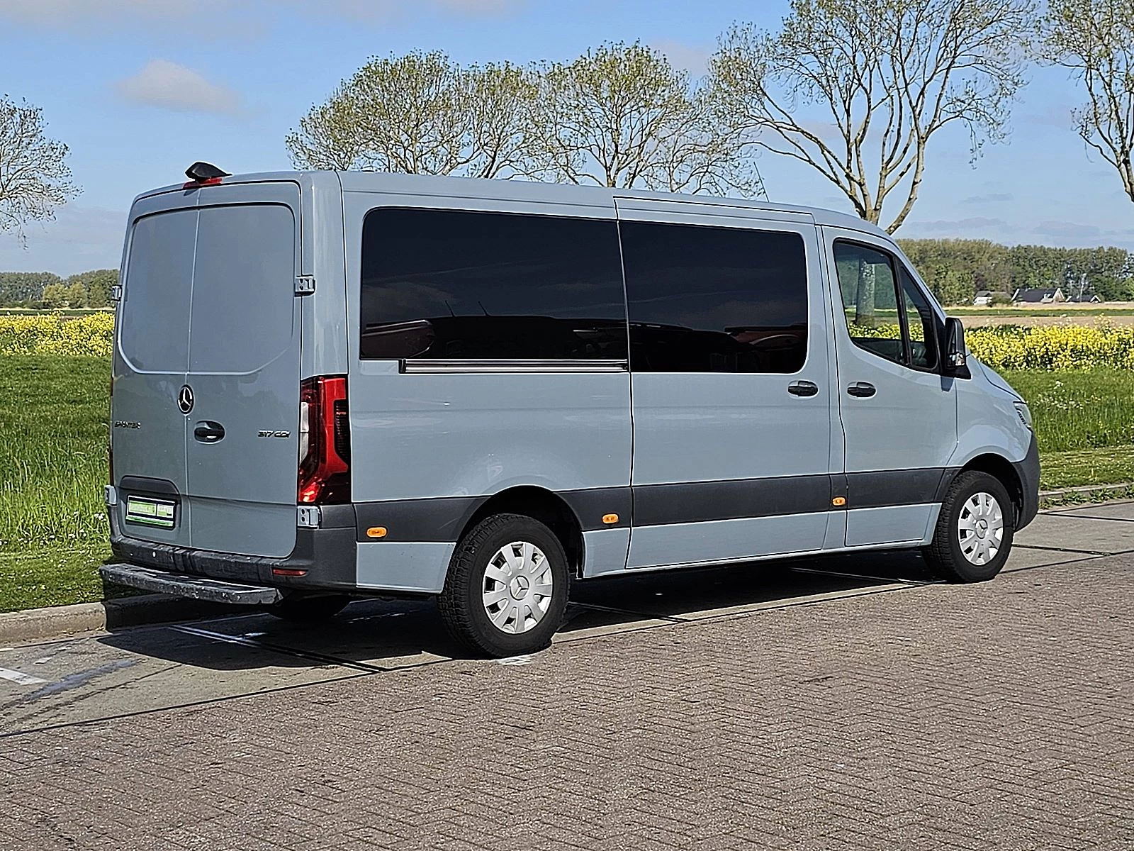 Mercedes-Benz Sprinter 2021 - 317 obrázek 3
