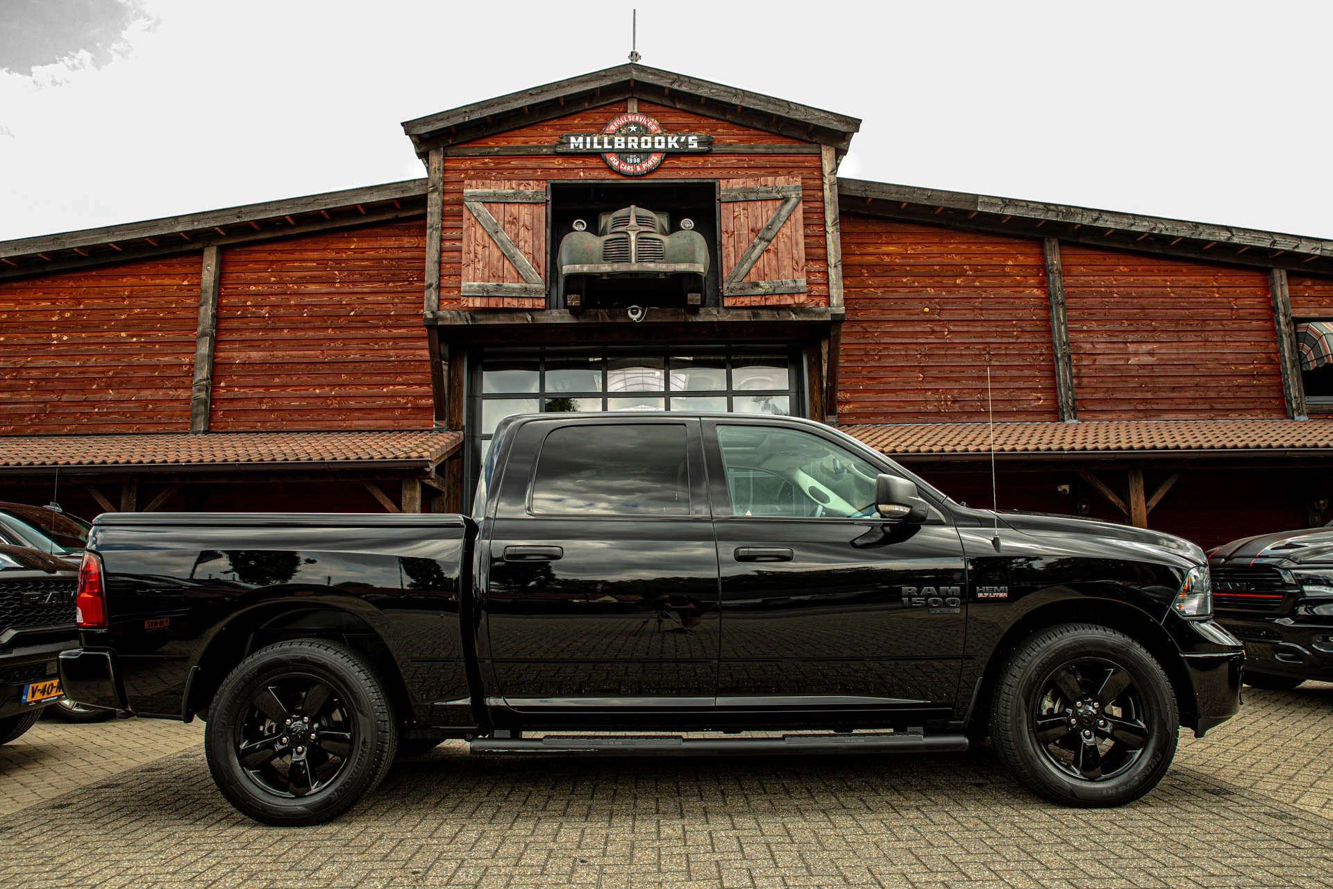 Dodge Ram 2024 - Dodge classic v8 | stoel verw | stuur verw | afbeelding 7