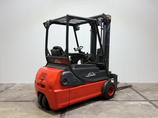Linde E18 2004 afbeelding 3 miniatuur