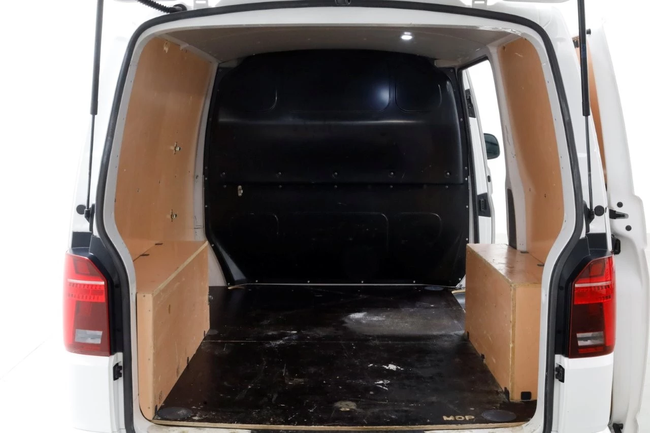 Volkswagen Transporter 2022 - T6.1 2.0 TDI 204pk L1H1 DSG-Automaat 4Motion 4x4 LED/Airco/Navi/Camera 08-2022 zdjęcie 5