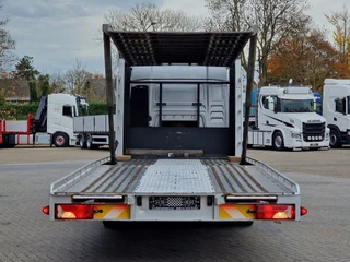 MAN TGL 2009 - 12.240 4x2 Cartransporter - 12T - AS Tronic - Hydraulic deck - Sleeper cab obrazek 8