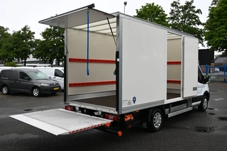 Ford E-Transit 2025 - 390L Trend Bakwagen met Dhollandia laadklep afbeelding 3