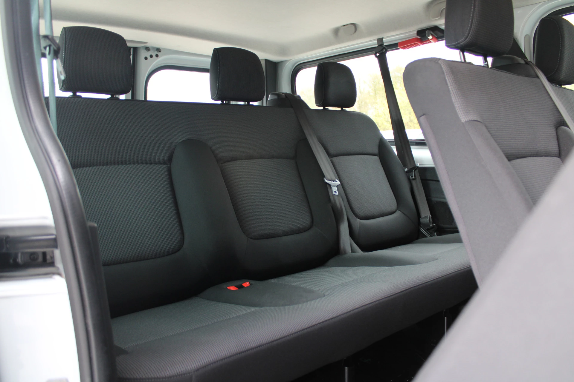 Renault Trafic 2020 - Passenger 2.0 dCi 120 Grand Life 120pk 9 Zits - Prijs incl. BTW - Airco - Cruise - LED - Navi - Bluetooth - Rijklaar obrázek 12