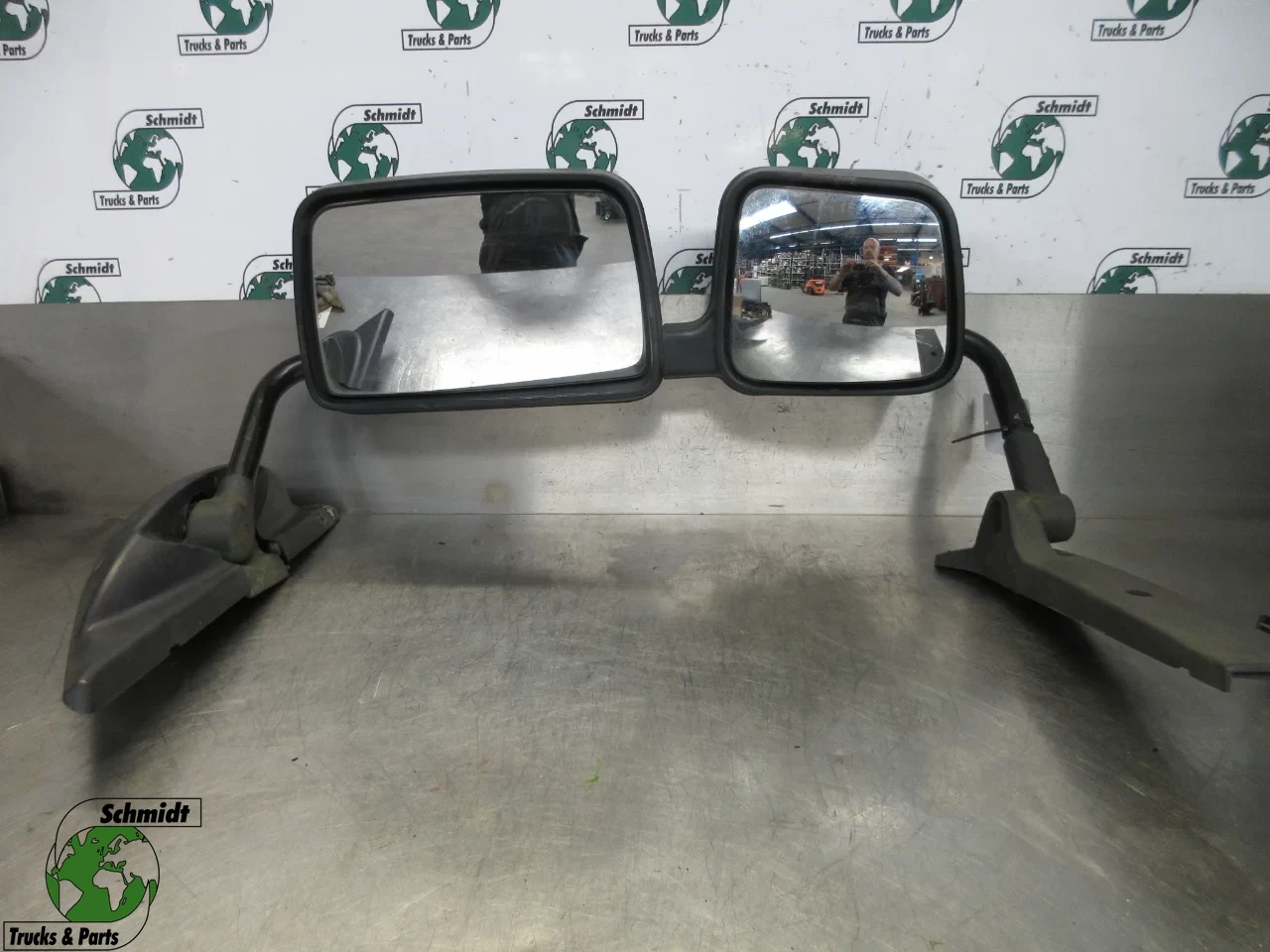 Renault - 5010578503 SPIEGEL MET STEUN RENAULT PREMUIM EURO 6 afbeelding 1