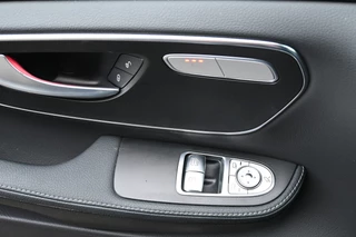 Mercedes-Benz V-Class 2024 - 300d 4-Matic AMG DC L3 XL zdjecie 23
