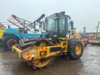 Cat N/A 2012 - CP 533 E image 1