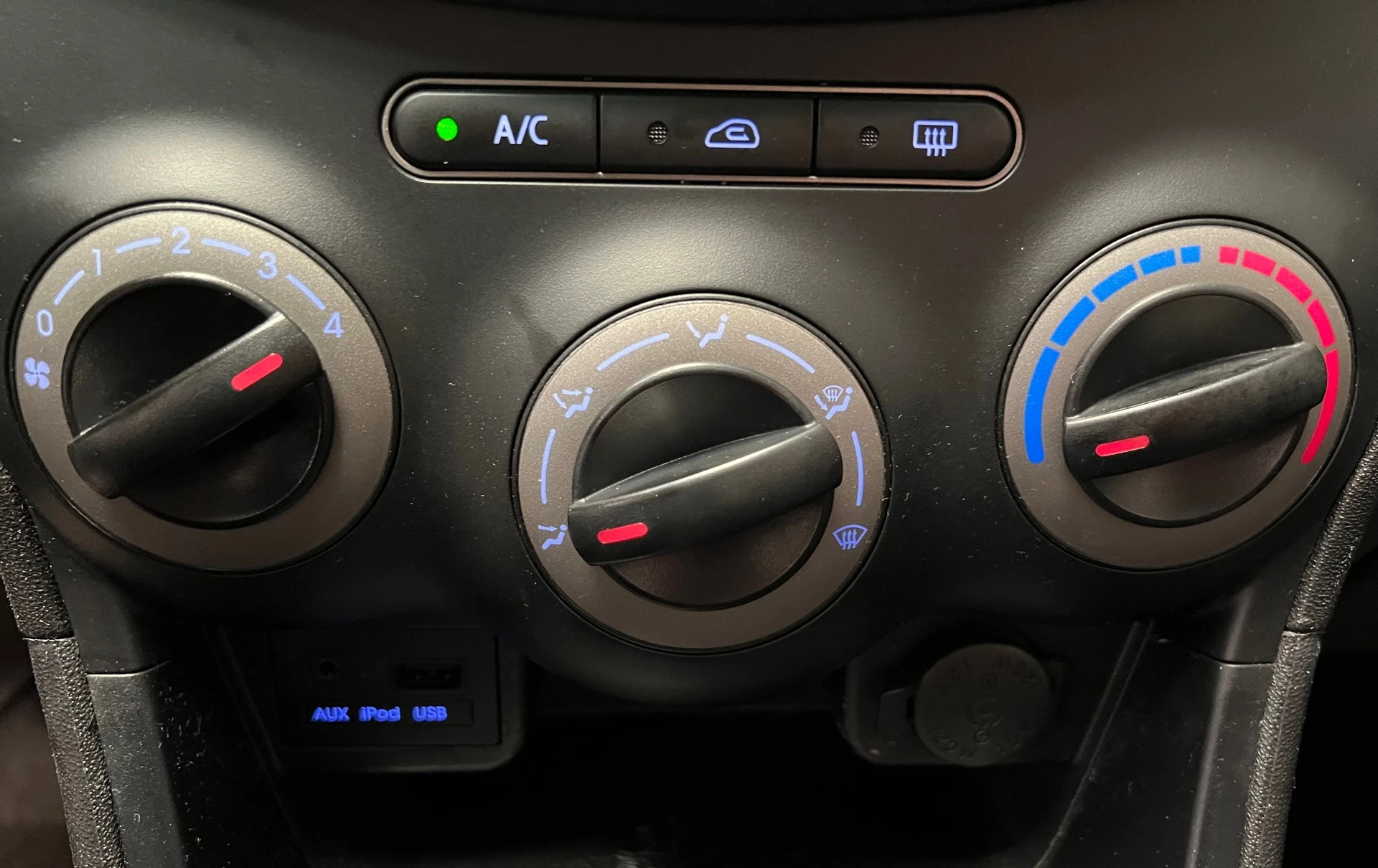Hyundai i10 2012 - 1.0 Pro 2e eigenaar - NAP - Airco. afbeelding 15