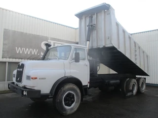 MAN 32.240 1981 - , Manual , 6x4 , Tipper truck , Spring suspension изображение 1