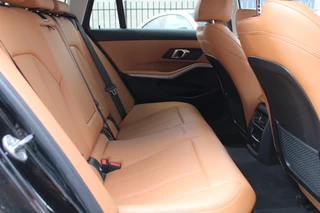 BMW 3 Series 2022 - Touring 320e High Executive LEDER NAVI CARPLAY TREKHAAK obrazek 13