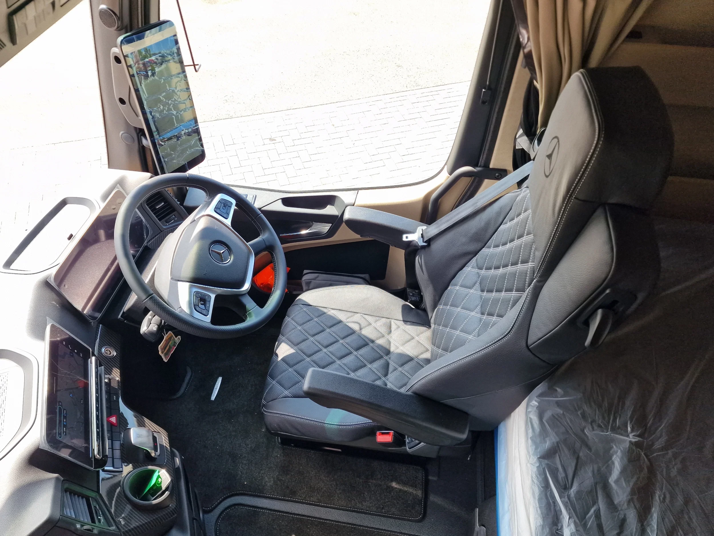 Mercedes-Benz Actros 2026 - L 2663 6x2/4 - RHD - Procab - Gigaspace - Retarder - Leather - Mirror cam afbeelding 25