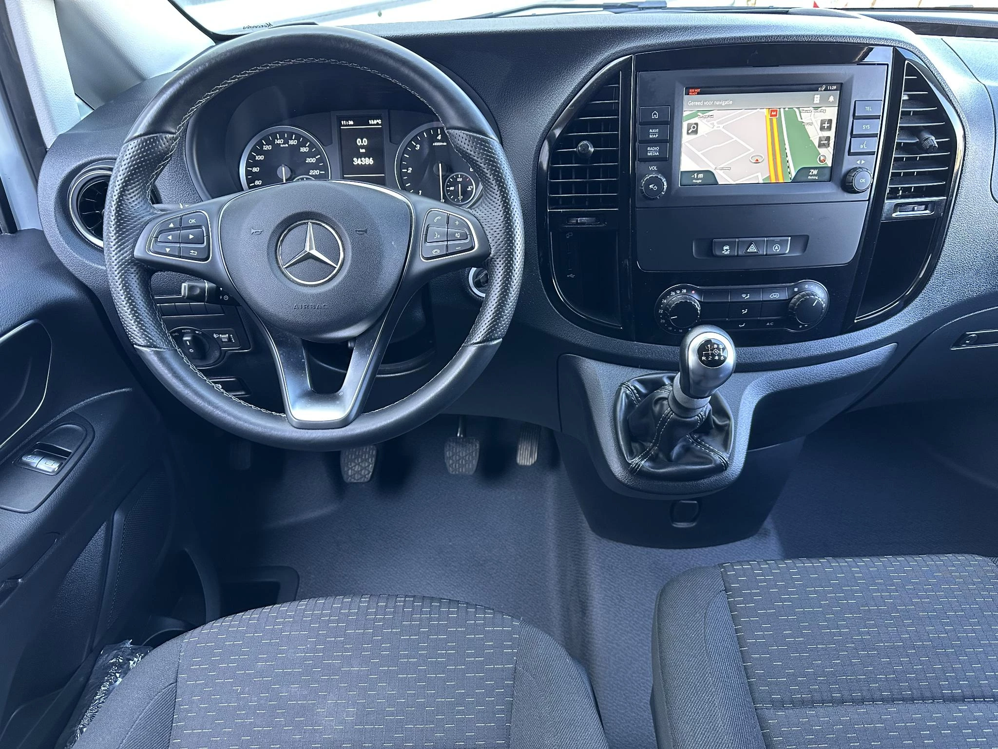 Mercedes-Benz Vito 2023 - 110 CDI L2 Airco Navigatie Parkeersensoren imagem 10