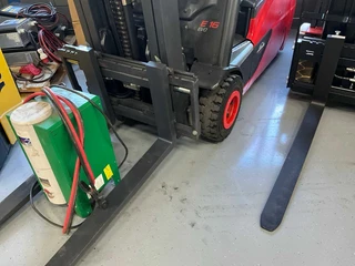 Linde N/A 2015 - E16-02 Triplex - Freelift - Sideshift - Acculader obrazek 16