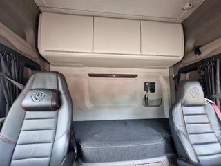 Scania S 2023 - 660S V8 NGS Highline 6x2 - Retarder - Full air - Leather - Led - Alloy wheels obrazek 21