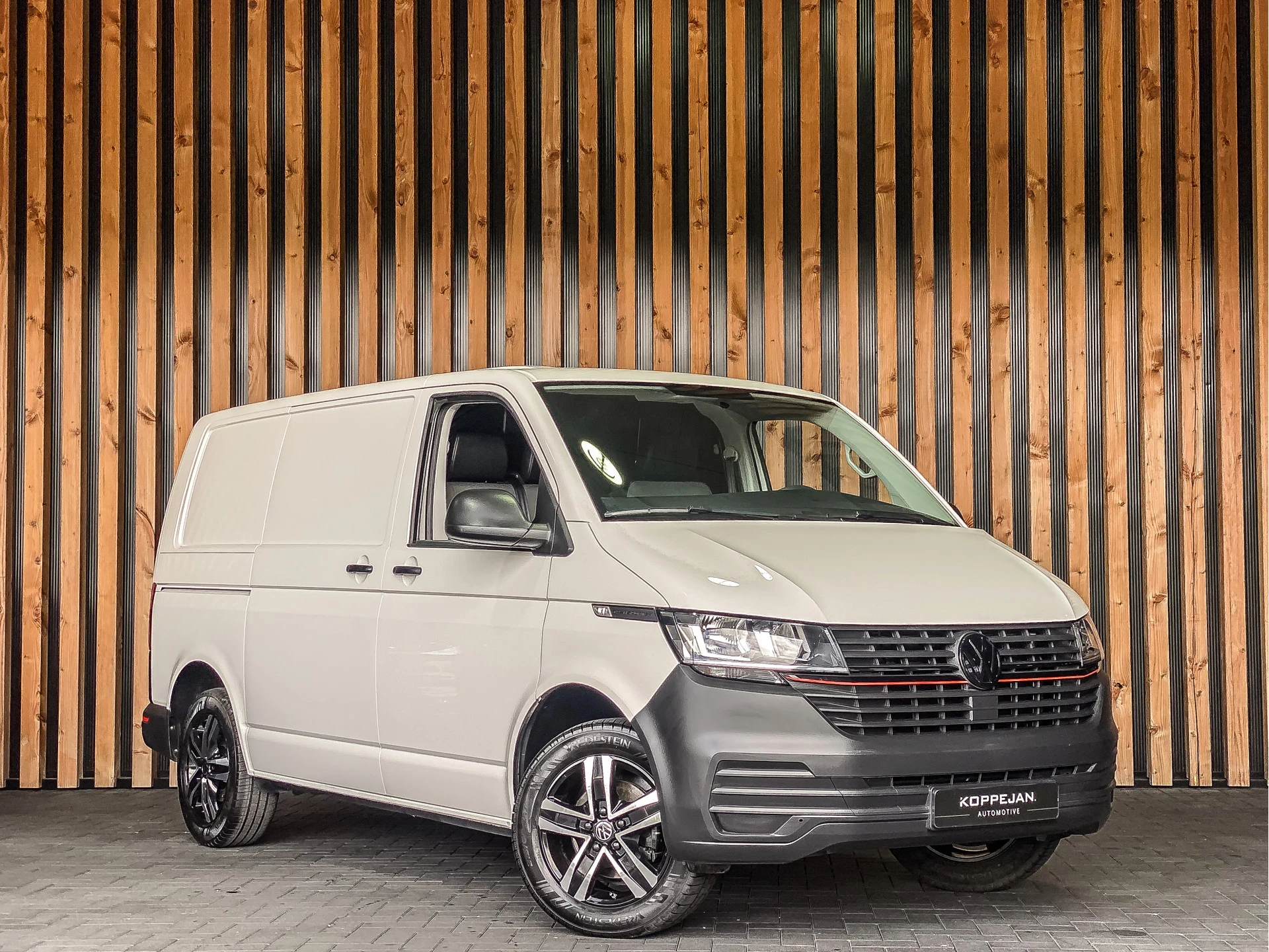 Volkswagen Transporter 2020 - 2.0 TDI 110PK Bestelwagen L1H1 afbeelding 23