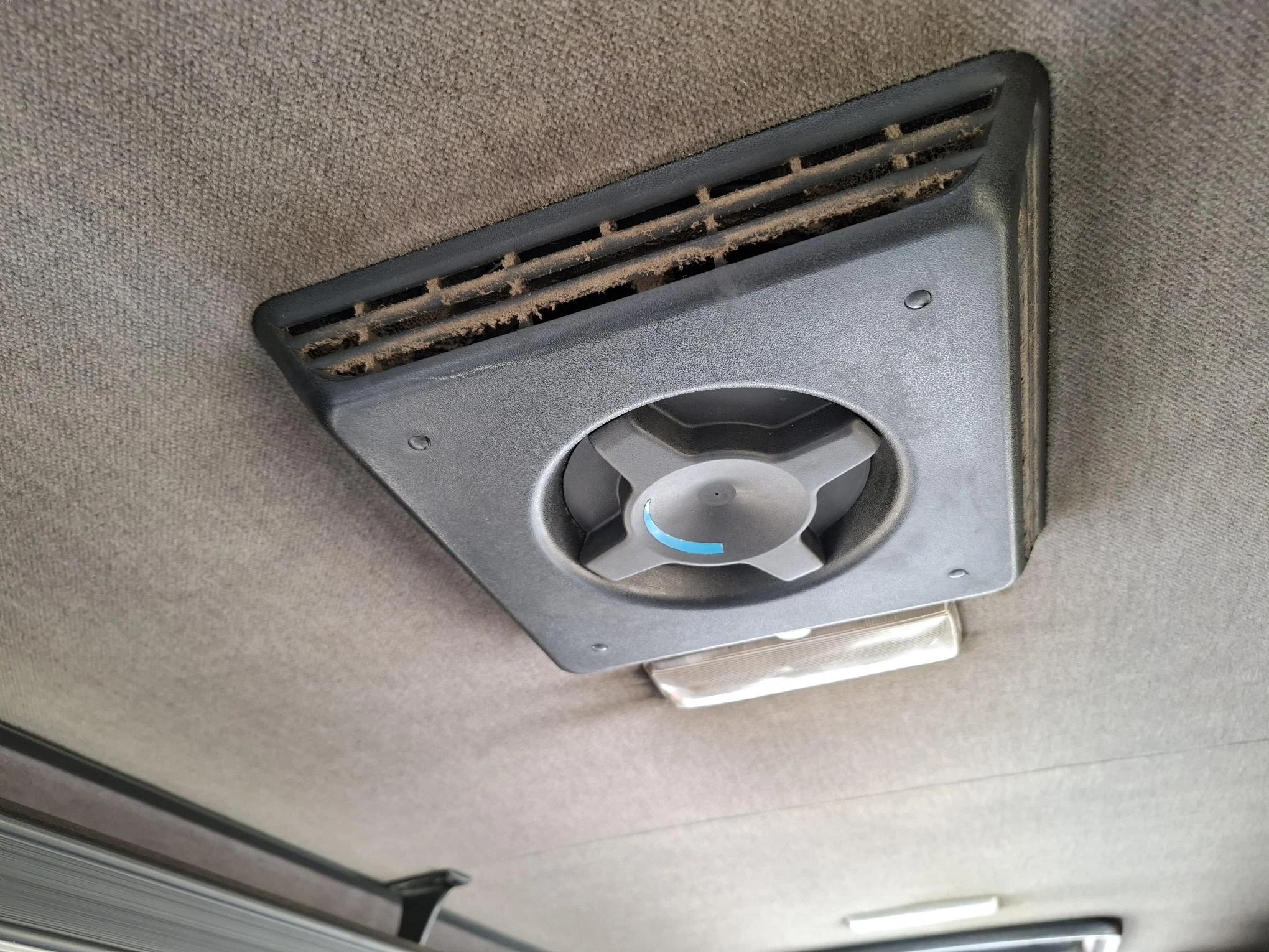 Mercedes-Benz 1991 - 814 D / 317828 KM / 23 PERSONS / FULL-STEEL / PARKHEAT+COOL / DOUBLE AIR REAR / AIRCO / MANUAL / 1991 afbeelding 31