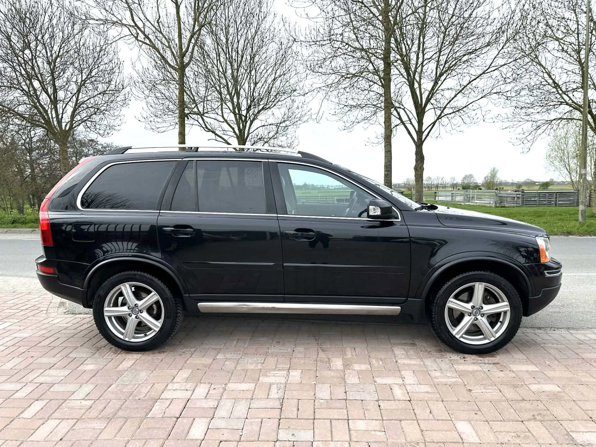 Volvo XC90 2007 - 2.4 D5 Momentum 7 PERSOONS Youngtimer afbeelding 4