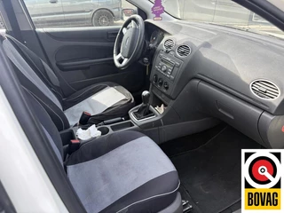 Ford Focus 2006 - Wagon 1.6-16V Ambiente obrazek 9