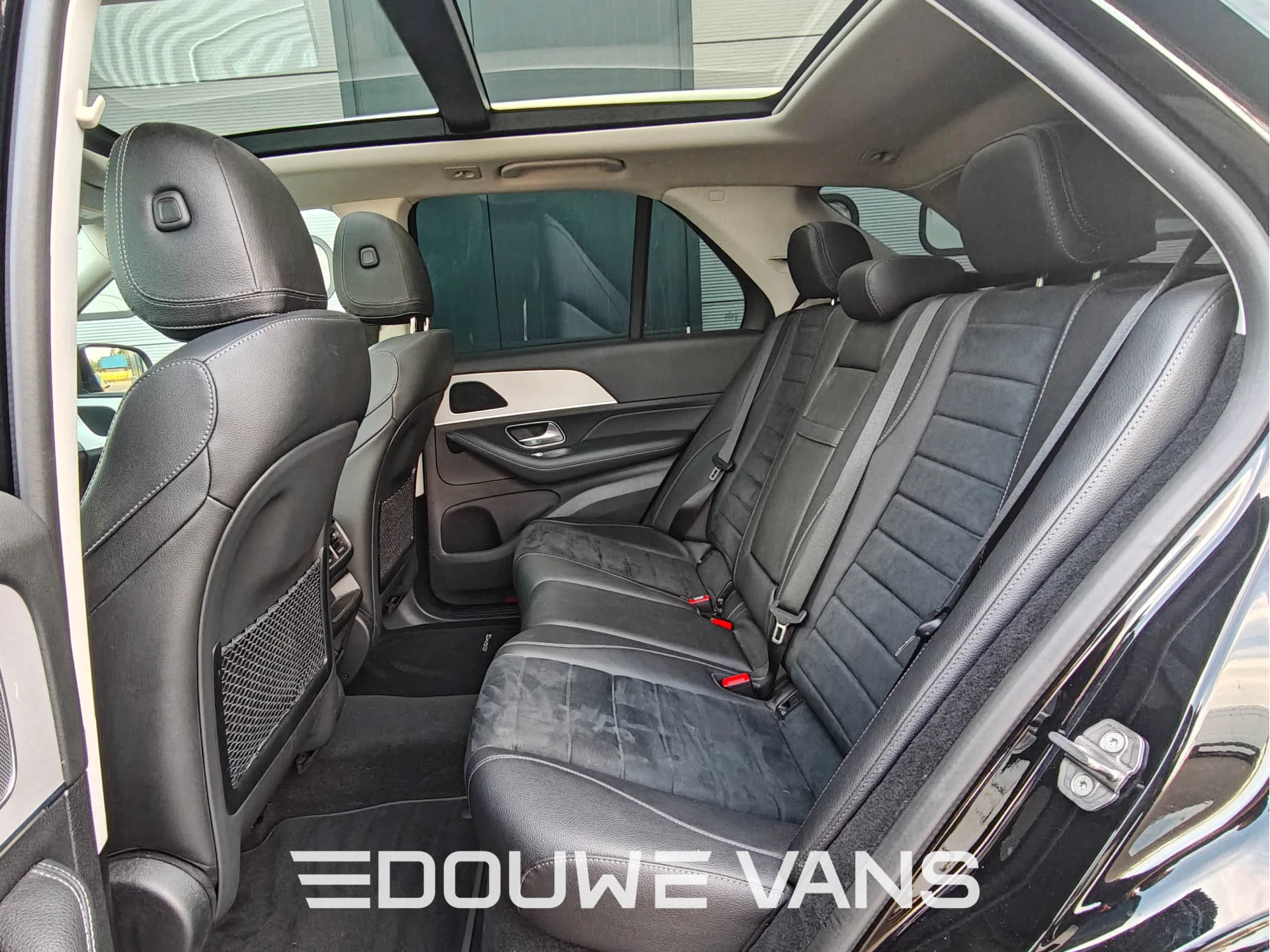 Mercedes-Benz GLE 2021 - 350e 4Matic Trekhaak AMG Leder Panorama afbeelding 31