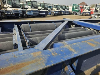 Van Hool 30 foot container chassis | tank container transport | saf Drum. 1998 - N/A obrazek 15