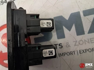 Ford N/A 2023 - Occ interieurverlichting + PTO schakelaar Ford imagen 4
