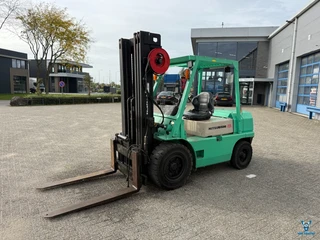 Mitsubishi FD35AT 1996 - / 6 CILINDER DIESEL / 2148 HOURS / MAST HEIGHT:530 CM / 1996 na prodej