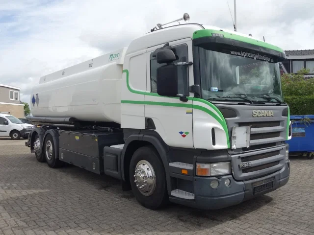 Scania P 2005 - P340 FEULTANKTRUCK 19000 LITER,MANUAL GEARBOX afbeelding 1
