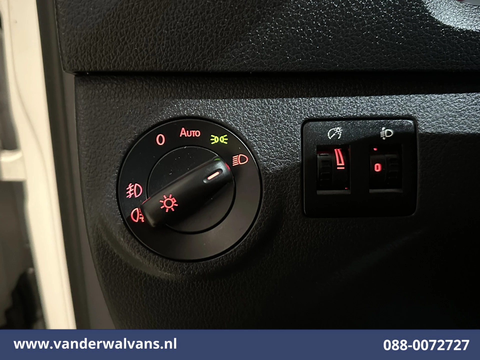 Volkswagen Caddy 2019 - 2.0 TDI 102pk L1H1 Euro6 Airco | Navigatie | Imperiaal | LED | Apple Carplay | 1500kg Trekhaak obrázek 17