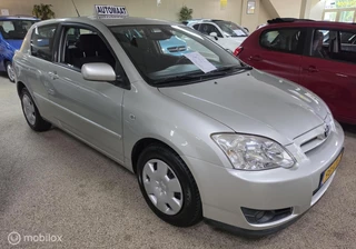 Toyota Corolla 2005 - 1.6 VVT-i Linea Sol obrazek 3