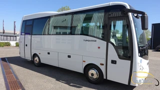 Isuzu Turquoise 30 seats EURO 6 2016 afbeelding 3 miniatuur