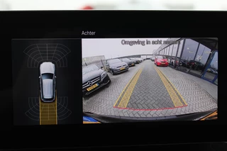 Mercedes-Benz GLC 2020 - 300e 4MATIC AMG Line LEDER SFEER CARPLAY CAMERA 20'' imagen 25