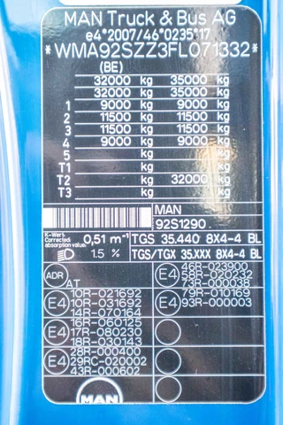 MAN TGS 2015 - 35.440 BL 8x4-4 image 16
