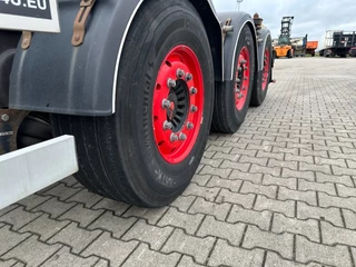 Burg N/A 2012 - 25X 20FT ADR (EX/II, EX/III, FL, AT) Chassis, Empty weight : 3.690kg, SAF INTRADISC, 2x Liftaxle, NL-chassis obrazek 15