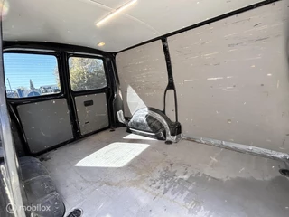 Volkswagen Transporter 2015 - 2.0 TDI L1H1 DSG BLACK EDITION obrazek 10