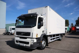 Volvo FE 300 2011 - * EURO5 * TOP CONDITION * MANUAL * te koop