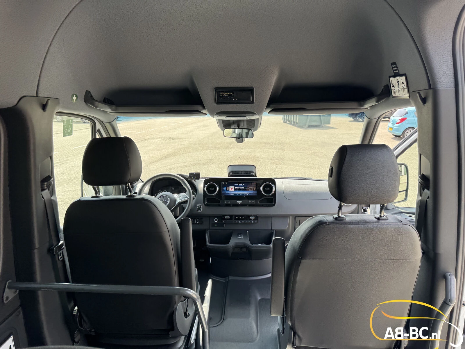 Mercedes-Benz Sprinter 2026 - Transfer 45, 21 Seats, Euro 6, Original German Product afbeelding 48