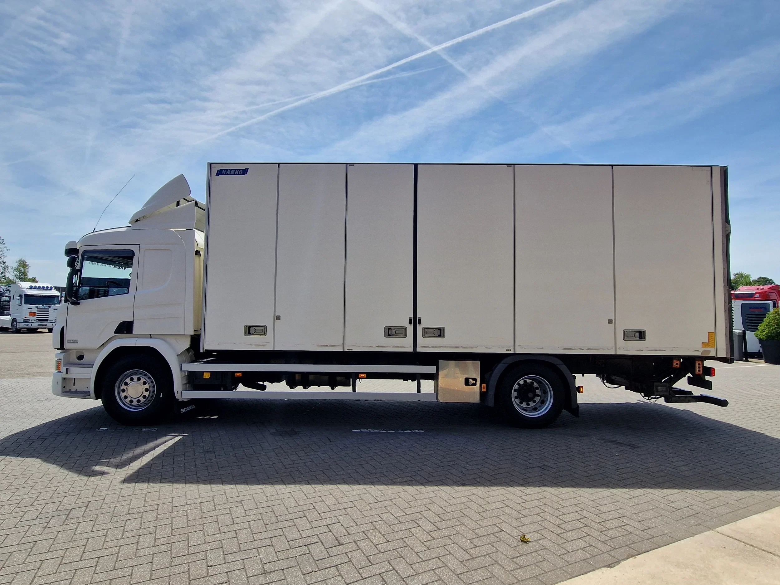 Scania P 2015 - P280 4x2 - Box with sidedoors - Zepro loadlift - Full air - Sleeper cab obrázek 5