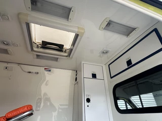 Volkswagen LT 2005 - LT 2.8 TDI 158 PK lang Ambulance Rettungswagen obrazek 13