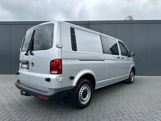 Volkswagen Transporter 2024 - 2.0 TDI 150 PK DSG AUTOMAAT HIGLINE / ** 19.778 KM ** / DUBBELE CABINE / ADAPTIVE CRUISE / TREKHAAK / 6 PERSOONS afbeelding 3