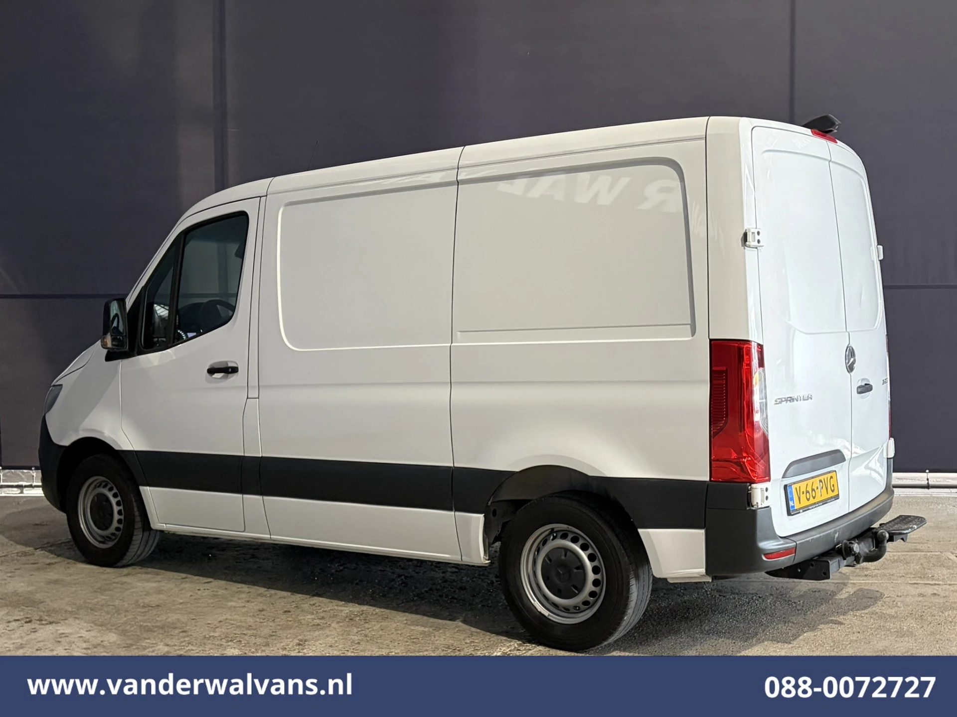 Mercedes-Benz Sprinter 2020 - 315 CDI 150pk L1H1 Euro6 Airco | Camera | Navigatie | Apple Carplay | Chauffeursstoel | Tachograaf obrázek 13