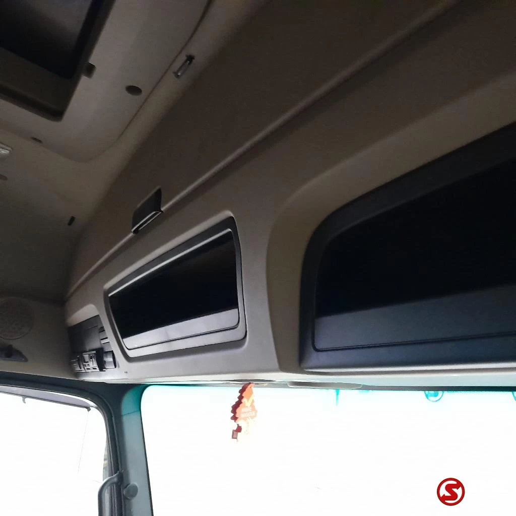 Mercedes-Benz 2015 - Occ cabine Mercedes obrázek 15