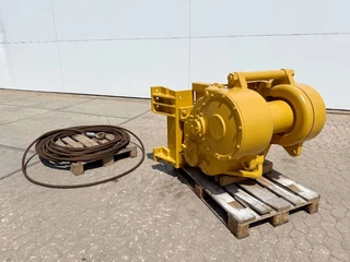 Cat 2021 - D6 Winch / Lier / Winde na prodej