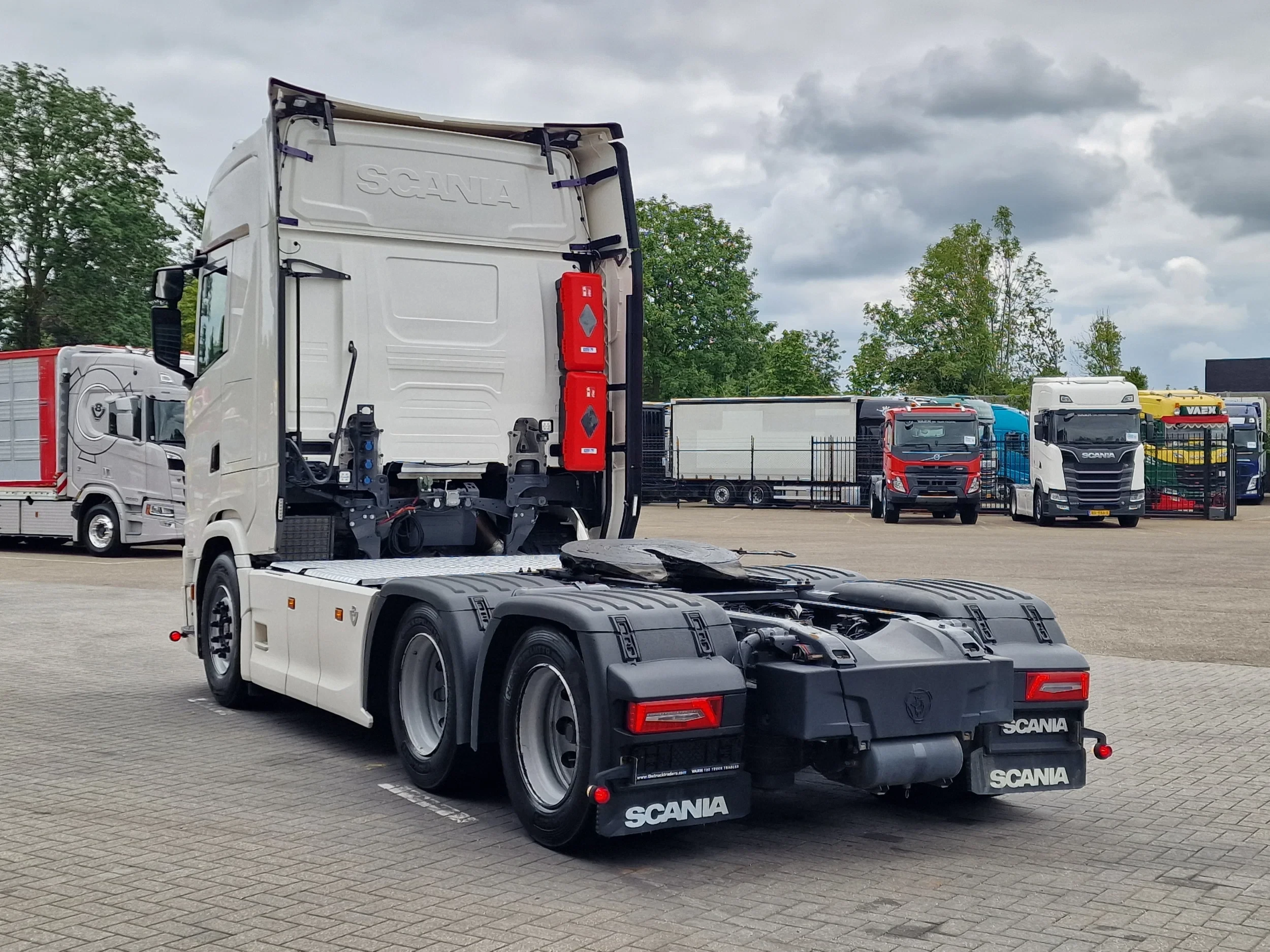 Scania S 2023 - 590S V8 NGS 6X4 - retarder - full air - leather - WB 315 - frigo afbeelding 8